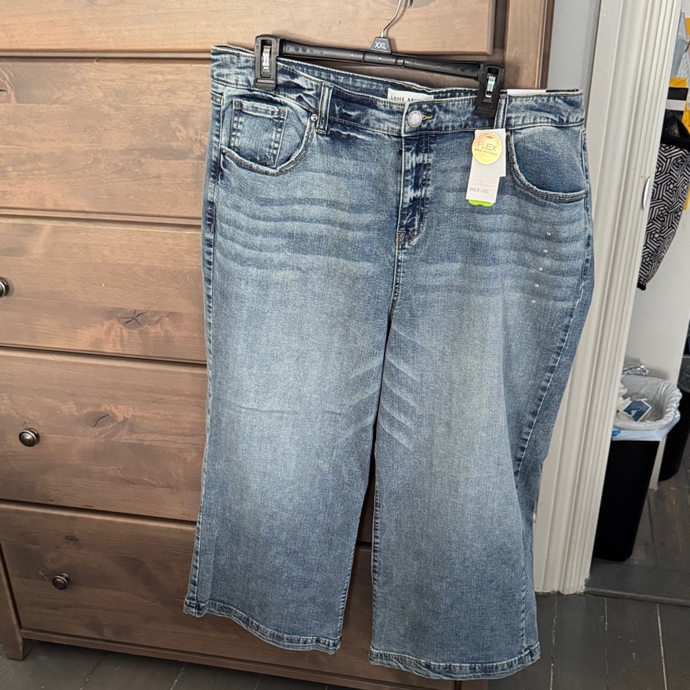 Lane Bryant Blue Flare Jean capri. Size 18